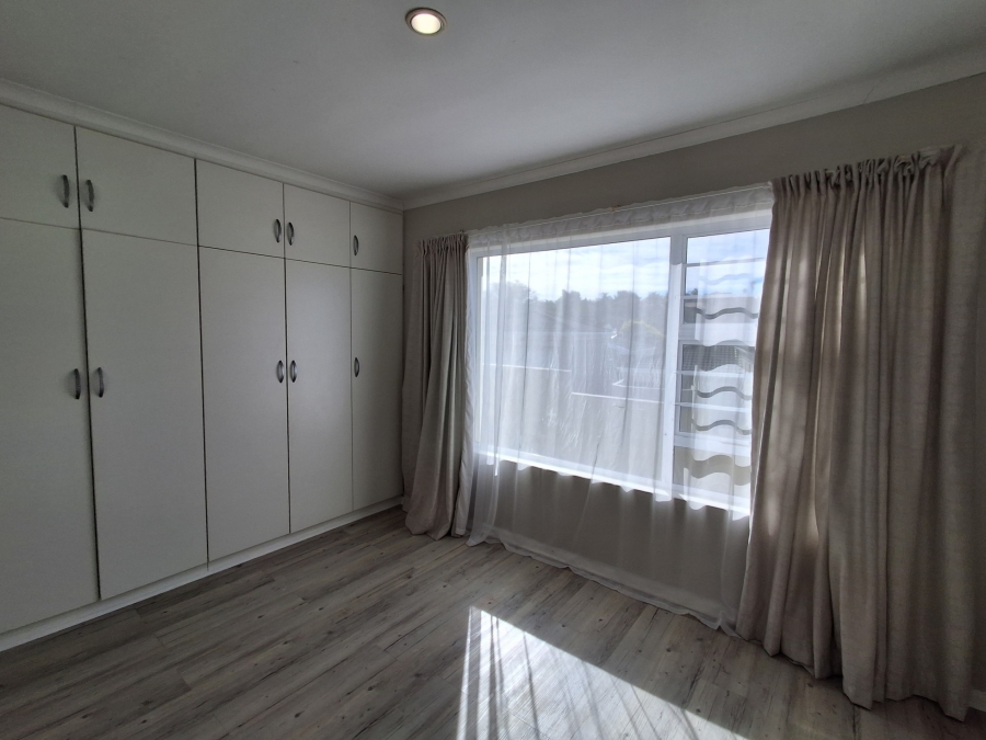 2 Bedroom Property for Sale in Beacon Bay Eastern Cape